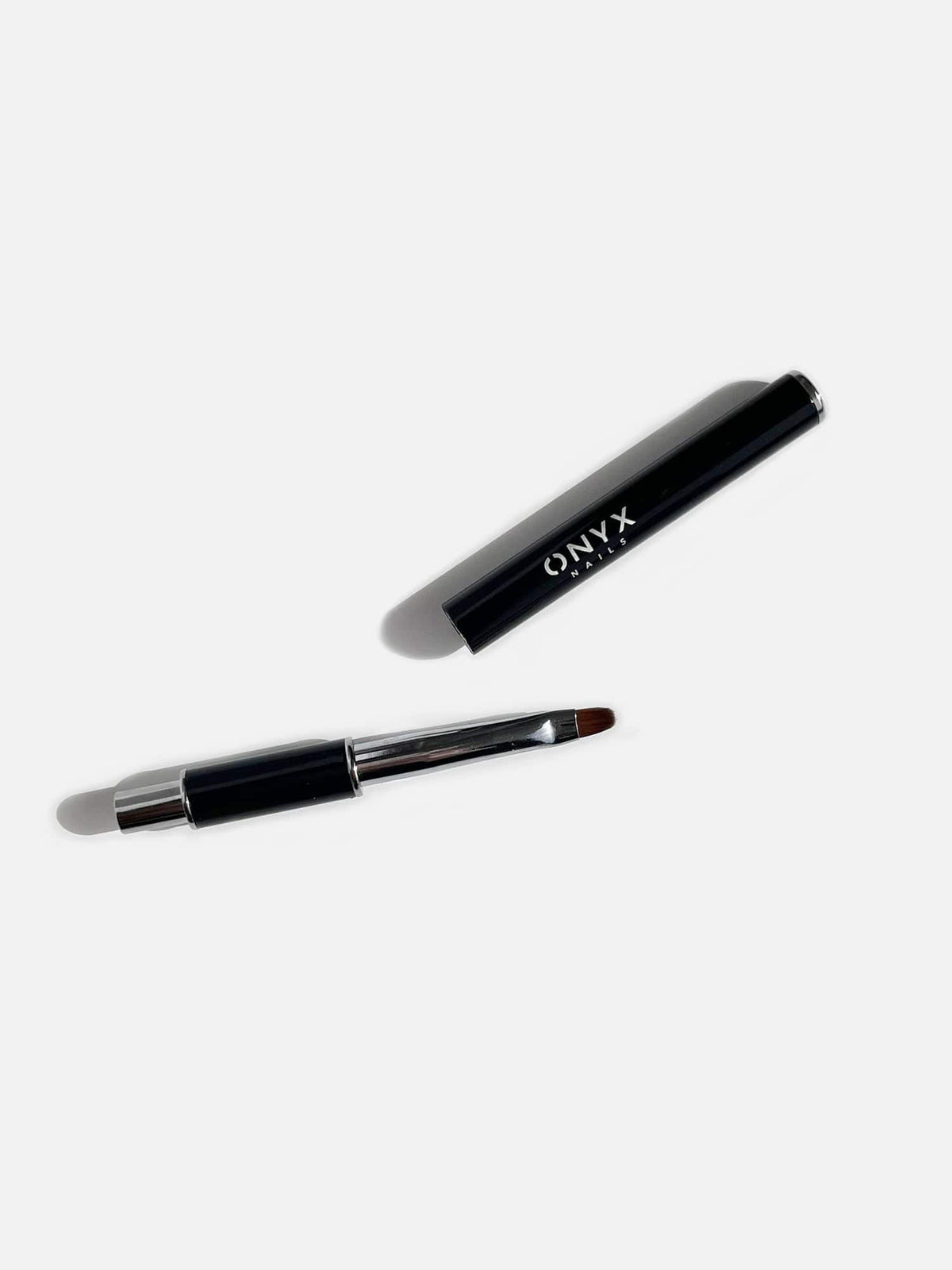 Onyx Nails Professional oval brush no.6