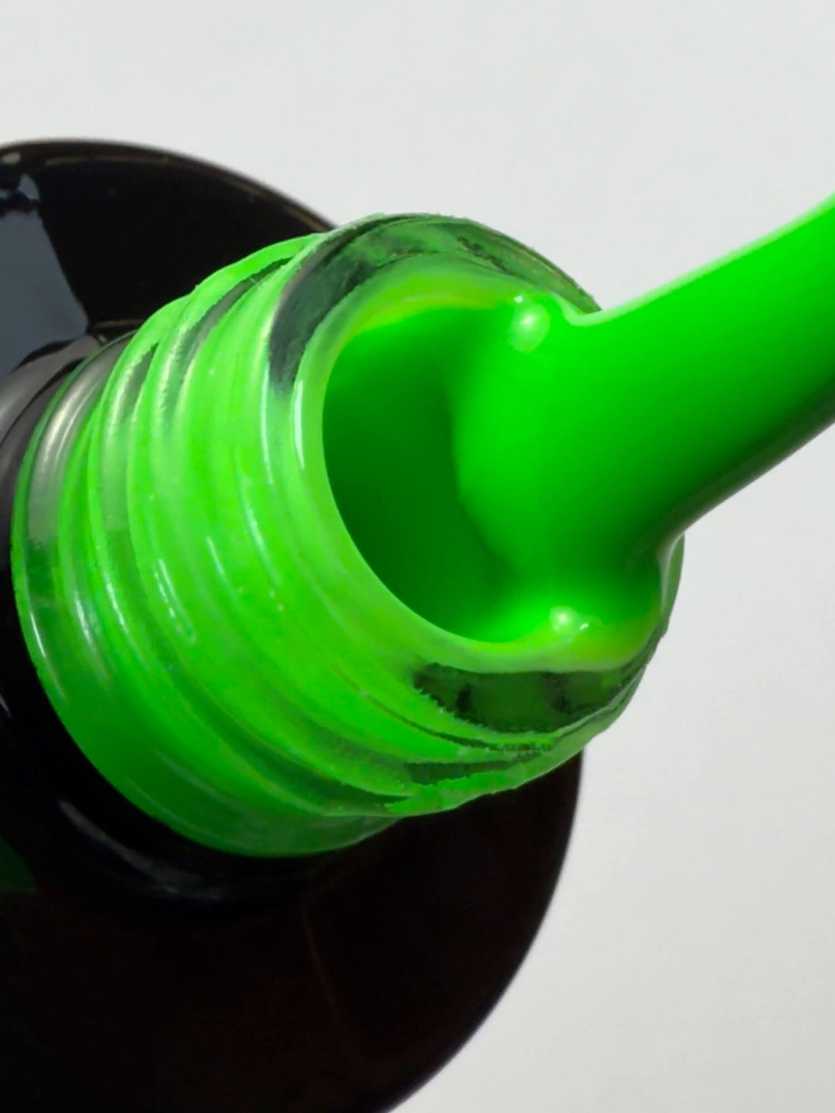 Гель-лак 137 Alien Green 7 мл